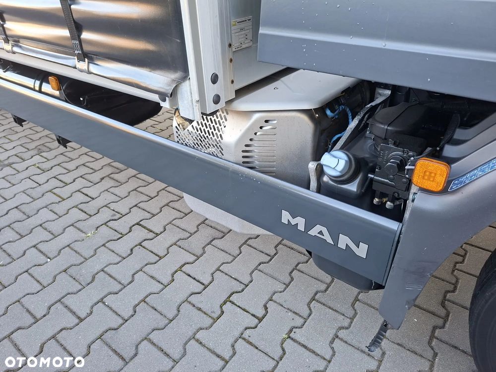 MAN TGL 12.250 / 19 PALET / WINDA / SALON PL - 8