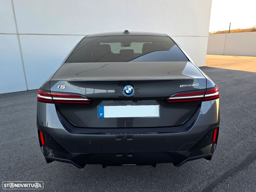 BMW i5 eDrive40 Pack Desportivo M - 10