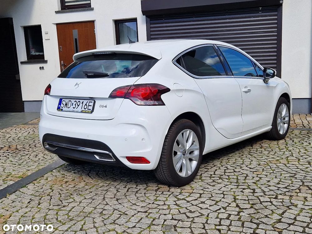 DS Automobiles DS 4 - 4