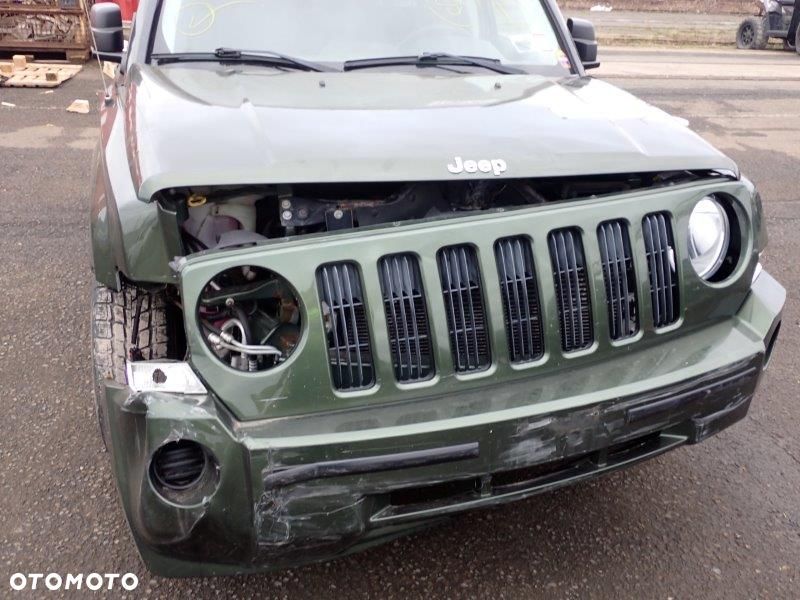 Jeep Patriot 2.4 Limited CVT2 - 3