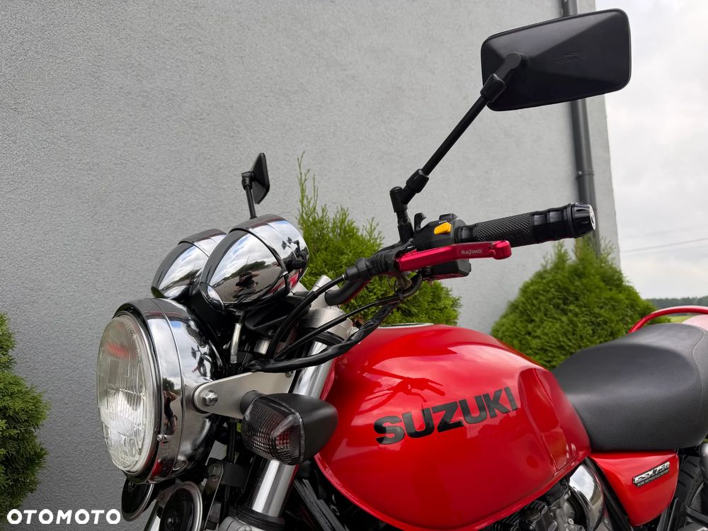 Suzuki GSX - 41