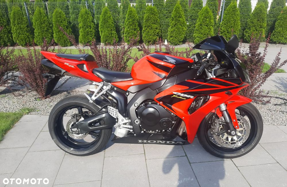 Honda CBR - 8