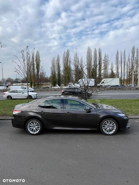 Toyota Camry 2.5 Hybrid Executive CVT - 10
