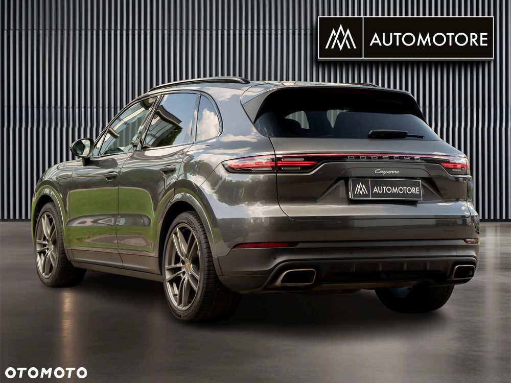 Porsche Cayenne Standard - 8