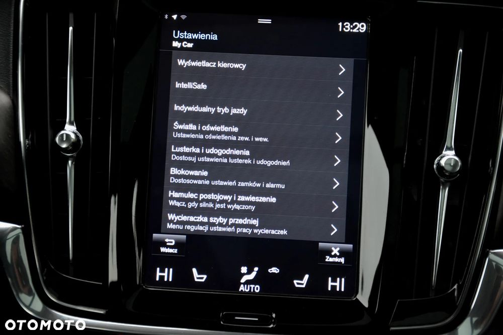 Volvo V90 Cross Country - 31