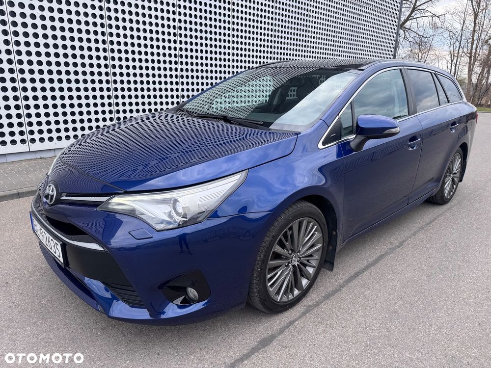 Toyota Avensis 2.0 Premium MS - 16