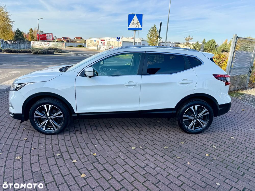 Nissan Qashqai - 25
