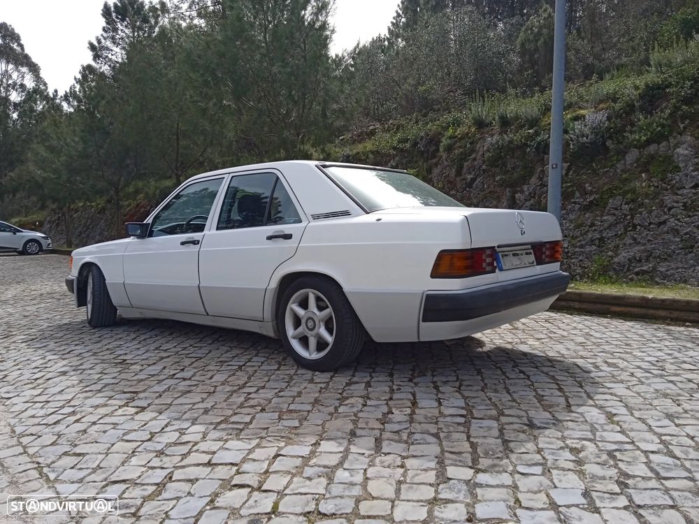 Mercedes-Benz W201 (1982-1993) 190 D 2.0 - 5