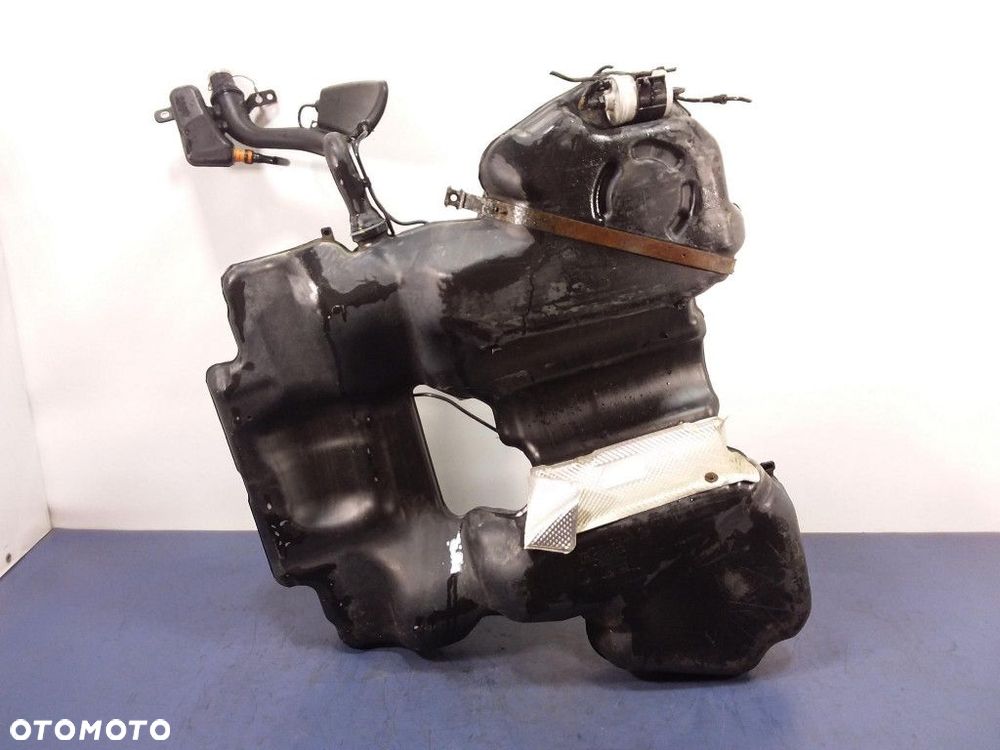 AUDI A6 C6 SEDAN QUATTRO ZBIORNIK BAK PALIWA - 7