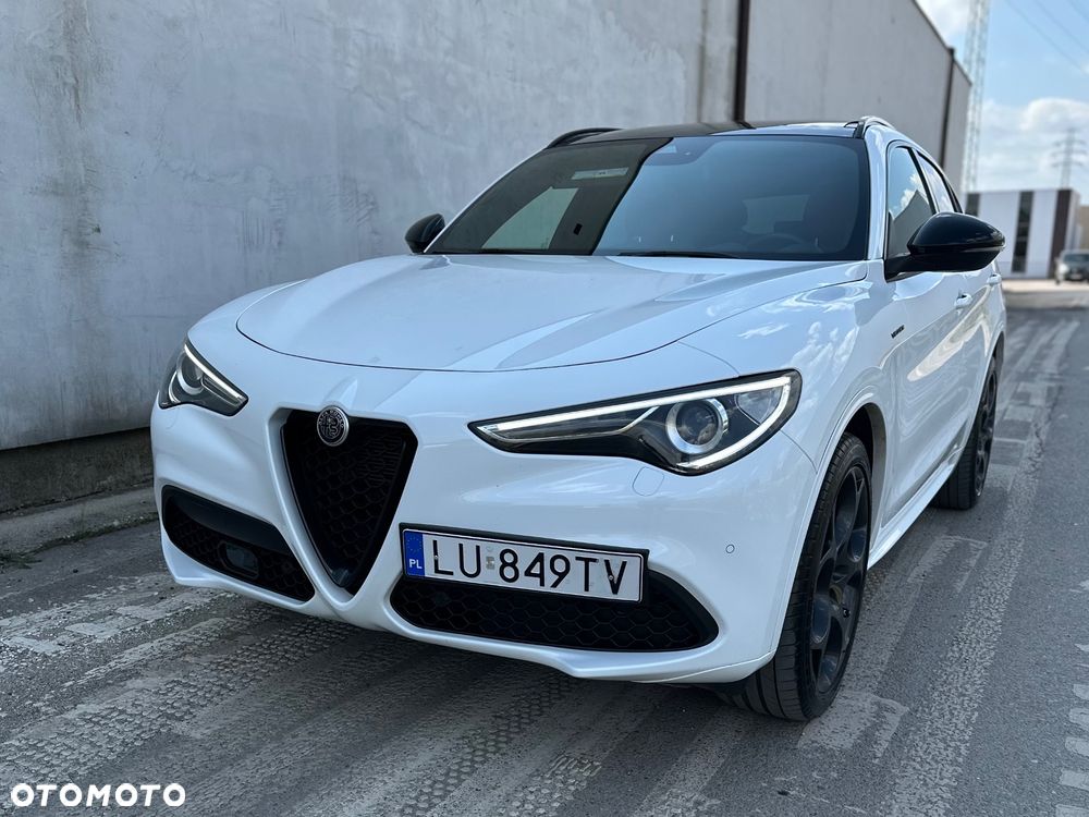 Alfa Romeo Stelvio 2.0 Turbo 16V AT8-Q4 Veloce - 3