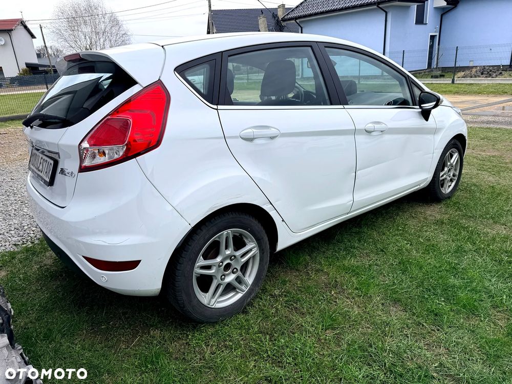 Ford Fiesta 1.0 EcoBoost Titanium - 4