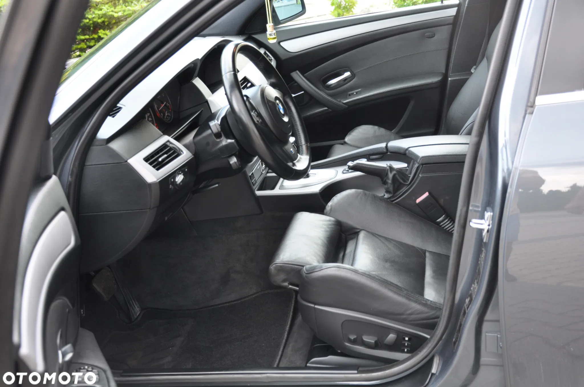 BMW Seria 5 - 38