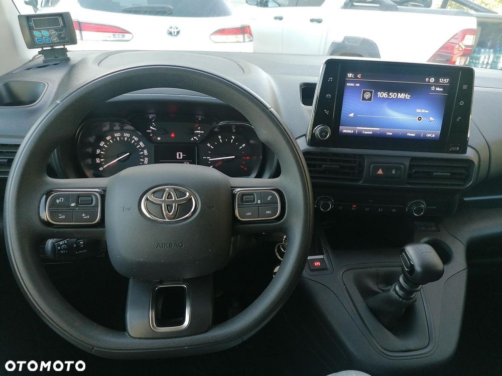 Toyota PROACE CITY - 17