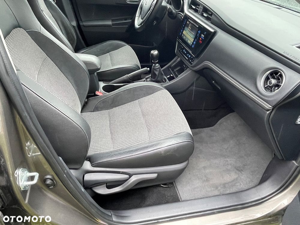Toyota Auris 1.2 Turbo Comfort - 17