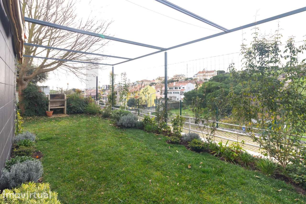 Moradia T5 arrendamento em Á-dos-Bispos (Vila Franca de Xira) - Grande imagem: 4/39