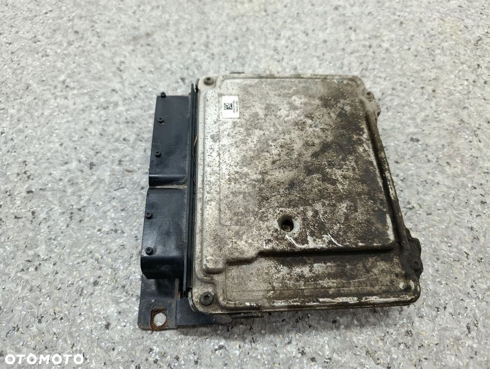KOMPUTER, STEROWNIK VW PASSAT B6 03G906021PB  1.9 TDI - 5