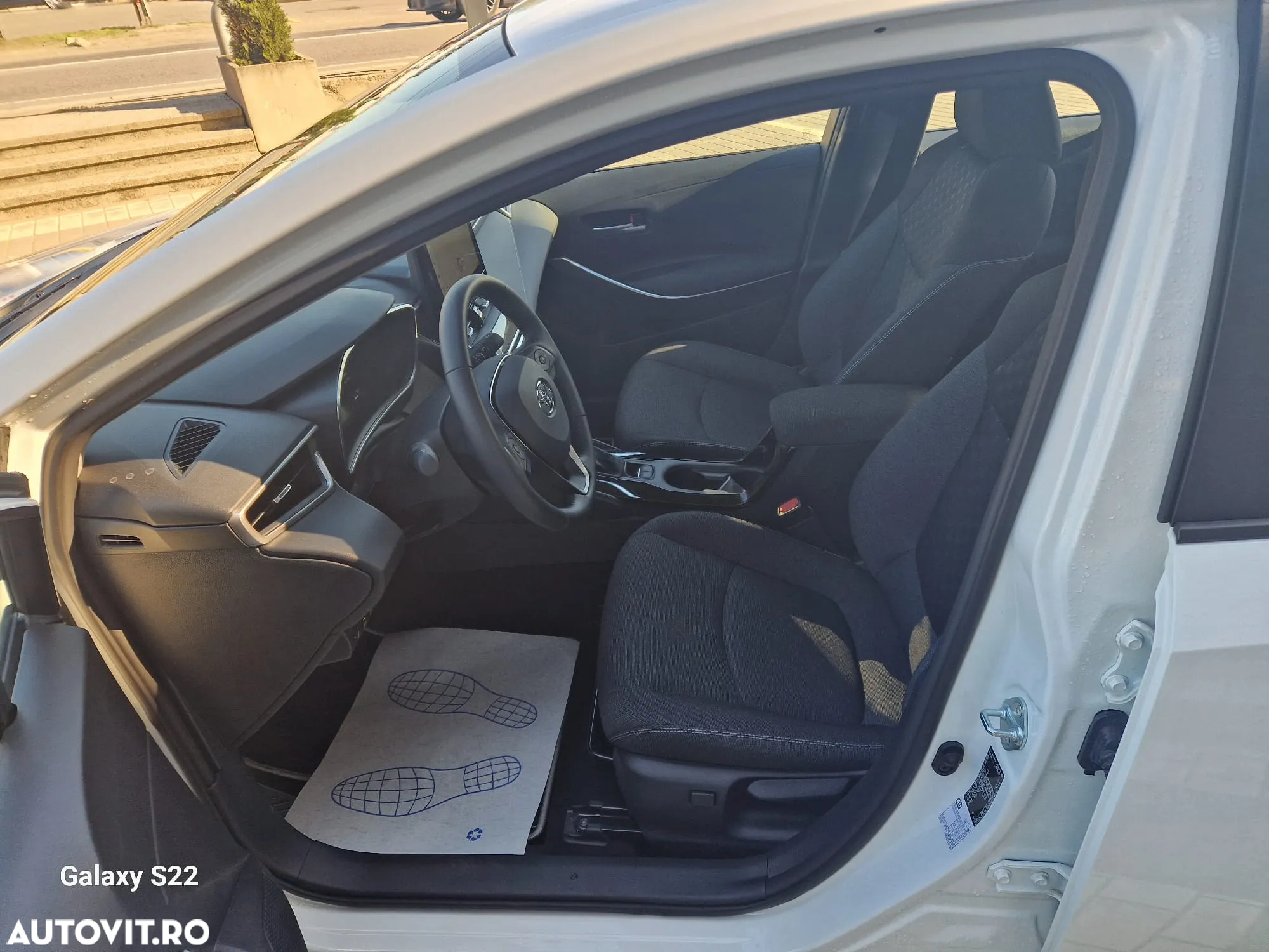 Toyota Corolla 1.8 HSD Business - 9