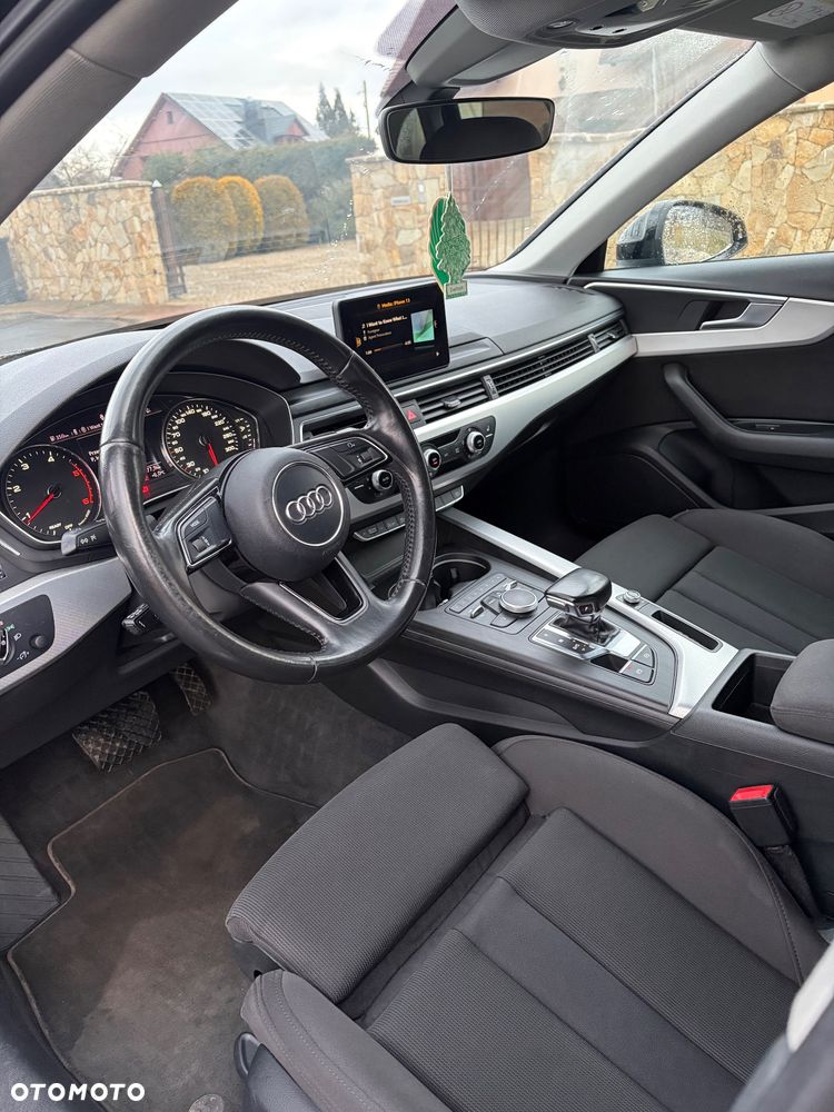 Audi A4 Avant 2.0 TDI S tronic - 25