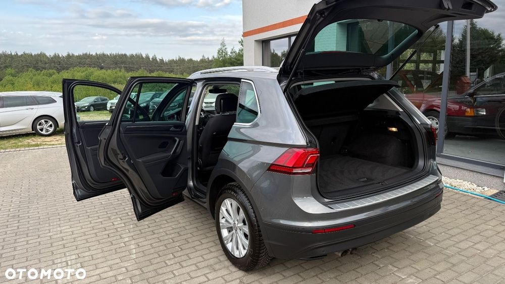 Volkswagen Tiguan - 16