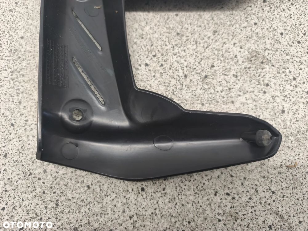 Owiewka, osłona chłodnicy, wypełnienie Triumph Street Triple 675 - 15