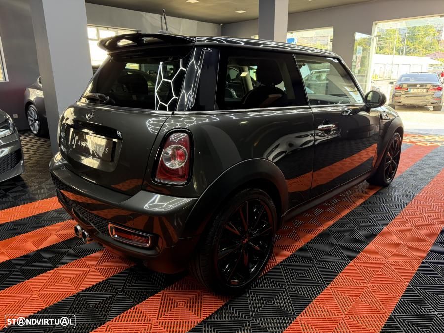 MINI 3 Portas Cooper SD - 27