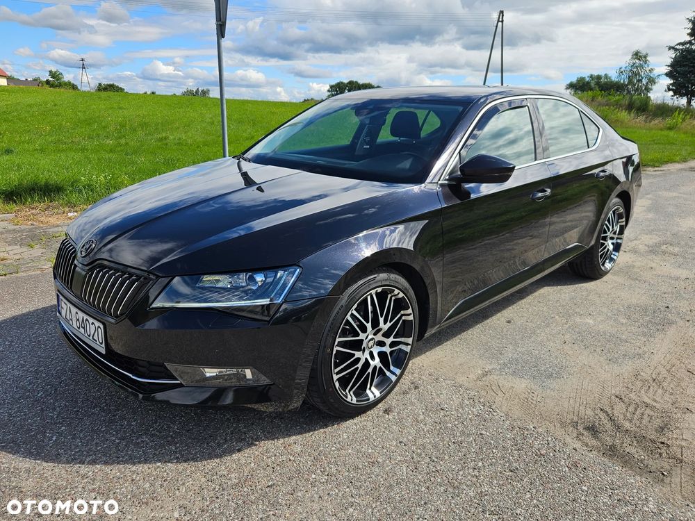 Skoda Superb 2.0 TDI Ambition - 1
