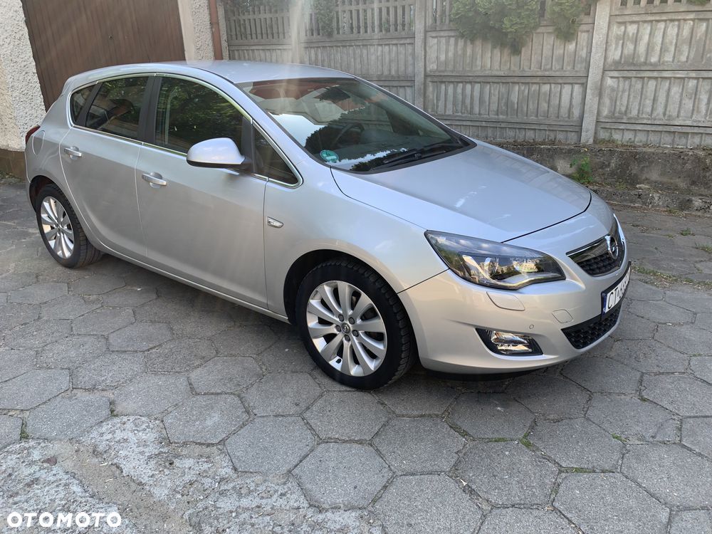 Opel Astra 1.4 Turbo - 1