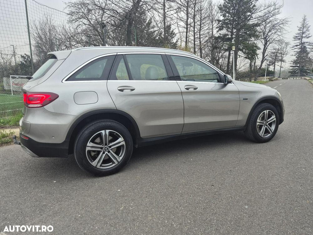 Mercedes-Benz GLC - 27