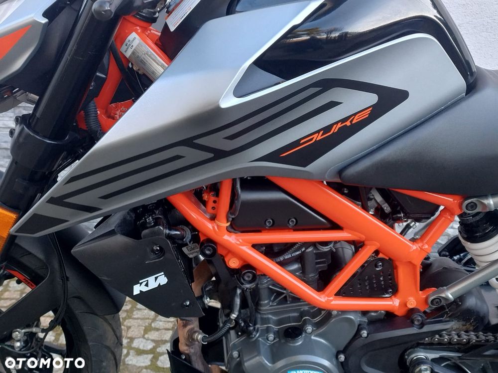 KTM Duke - 23