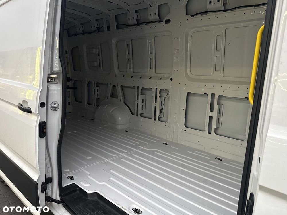 Volkswagen Crafter L5H3 - 34