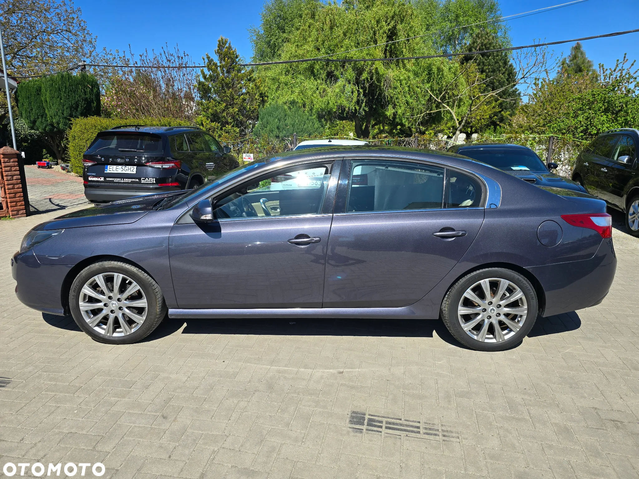 Renault Latitude V6 dCi 240 FAP - 3
