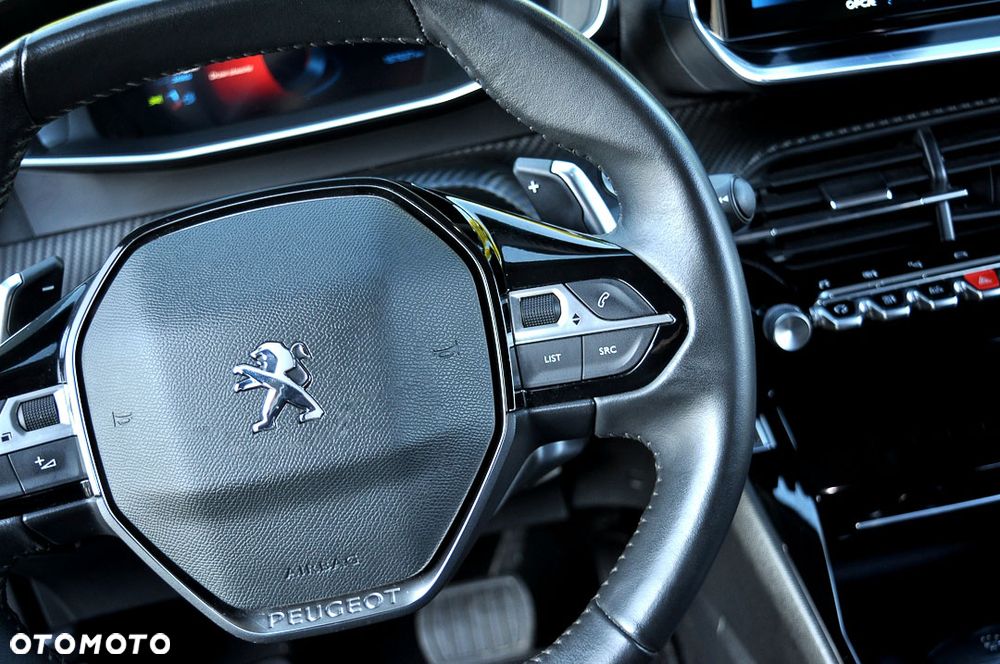 Peugeot 2008 1.5 BlueHDi GT S&S EAT8 - 28