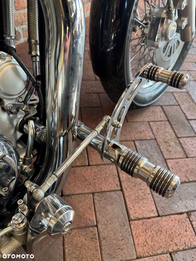 Suzuki Intruder - 21