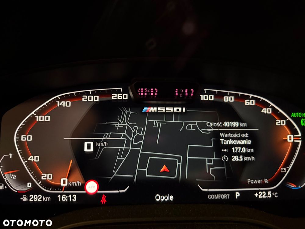 BMW Seria 5 M550i xDrive - 4
