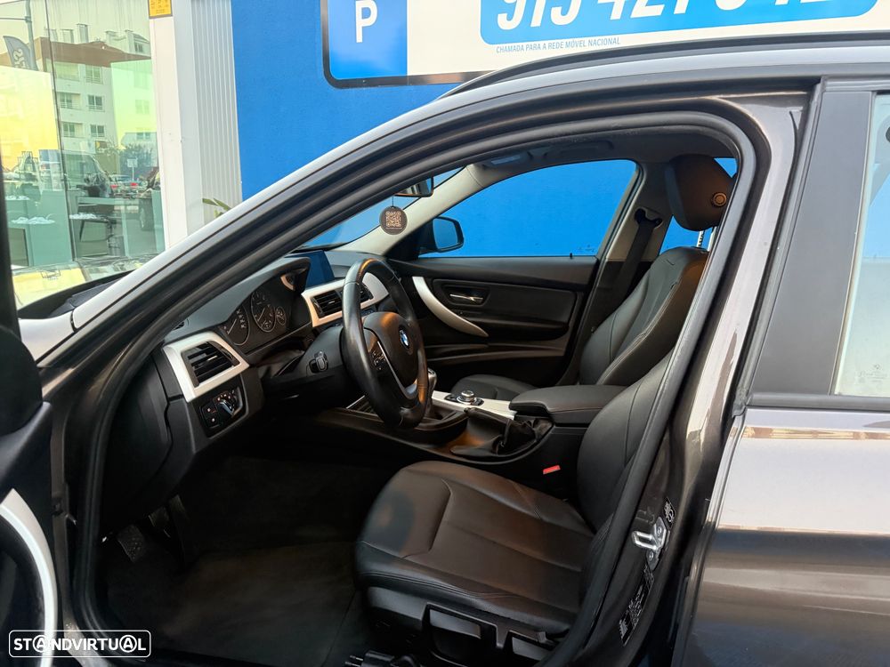 BMW 316 d Touring Line Luxury - 7