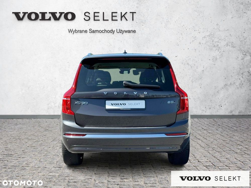 Volvo XC 90 - 9