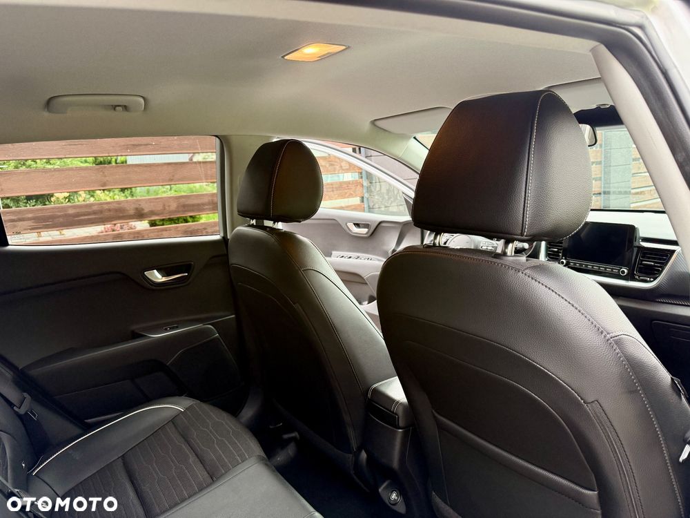 Kia Stonic 1.0 T-GDI 100 OPF Dream-Team Edition - 26