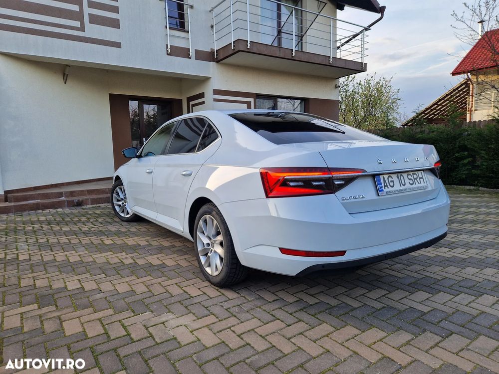 Skoda Superb 2.0 TDI DSG Ambition - 27