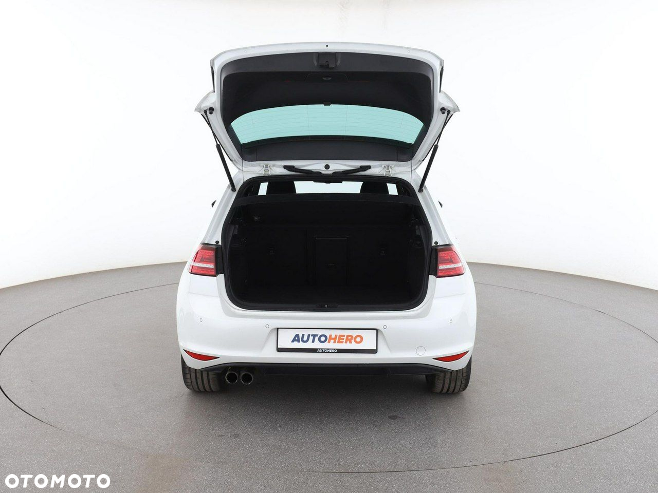 Volkswagen Golf - 19