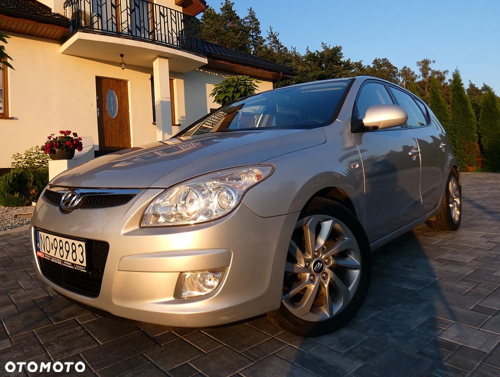 Hyundai i30 1.4 Comfort World Cup - 2
