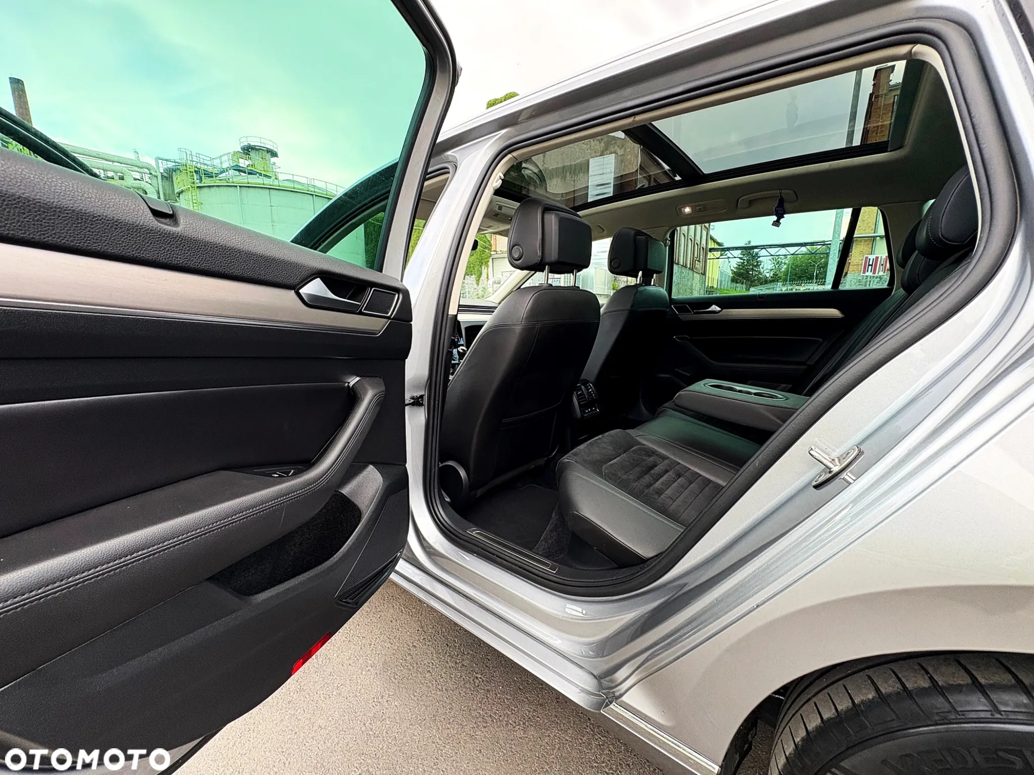 Volkswagen Passat 2.0 TDI BMT Highline - 23