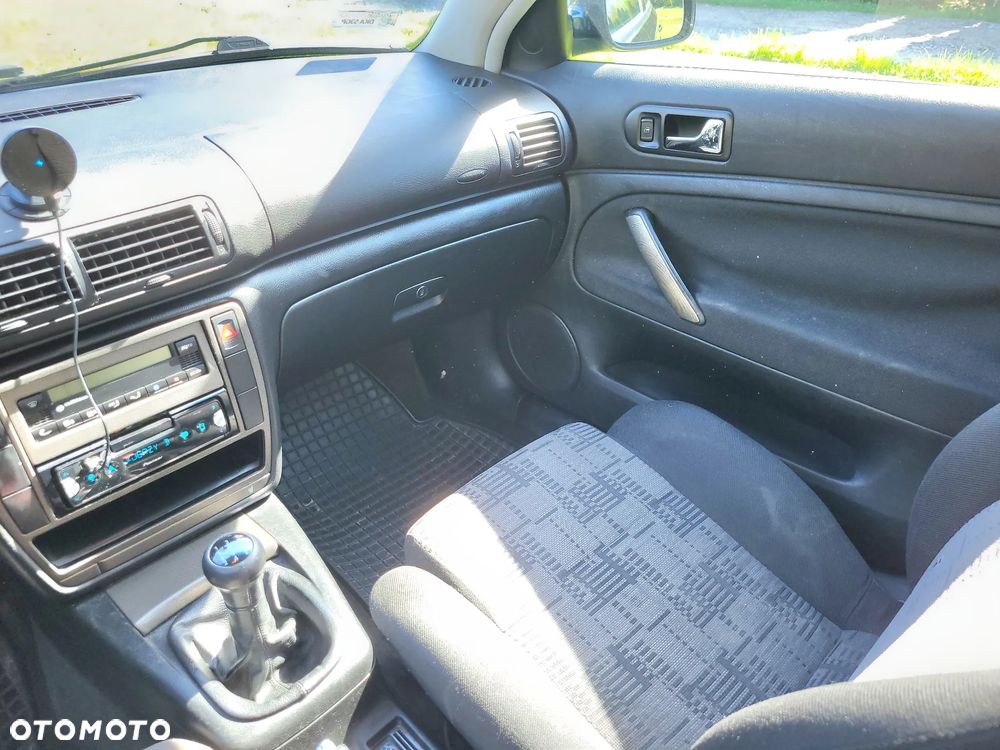 Volkswagen Passat - 18