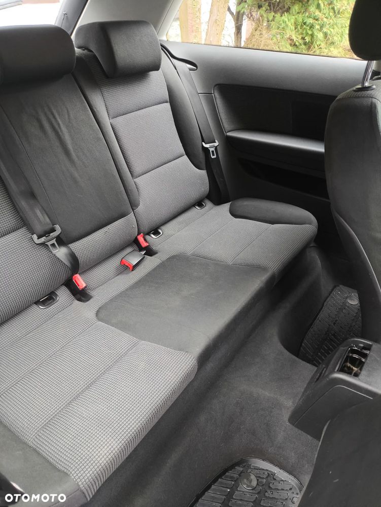 Audi A3 3-drzwiowe 1.6 Ambiente - 19