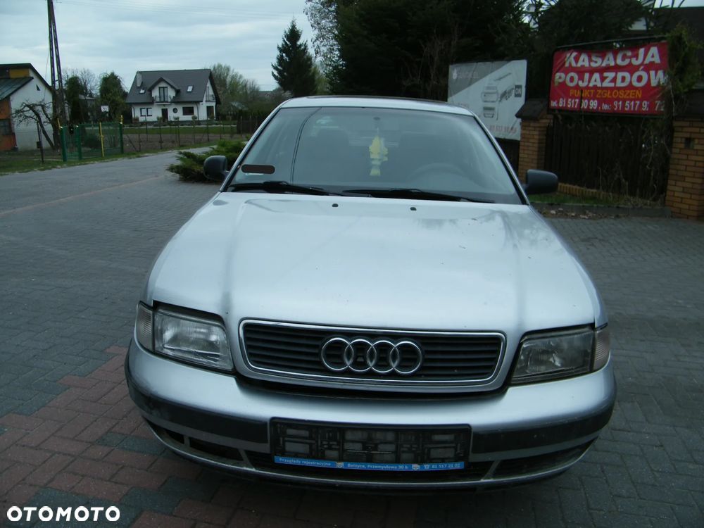 Audi A4 B5 (94-01r.) 1.6 B 100KM. Silnik ADP pasuje do AHL, ANA, ARM Skrzynia CTD lakier LY7M. Cały na części. GWARANCJA !!!  Przód Tył Zestaw Komplet Drzwi Klapa Zderzak Błotnik Maska Grill Atrapa Szyba Pas Lampa Lusterko Boczki Fotel Kanapa Kokpit Deska Rozdzielcza Przełącznik Włącznik Sterownik Przewody Wiązka Instalacja Moduł Komputer Czujnik Listwa Pompa Alternator Wtryski Głowica Rozrusznik Kompresor Sprzęgło Dwumas Silnik Skrzynia ABS Klimatyzacji Paliwa Wspomagania Kolektor Turbina Przepustnica Zawór Chłodnica Koło Hak Belka Sanki Zawieszenie Mcpherson Półoś Amortyzator Wydech Tłumik Zacisk Most - 2