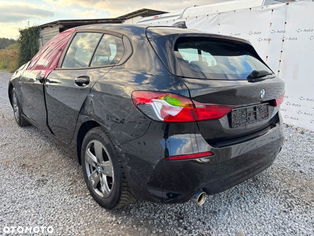 BMW 118I 2020 photo 3