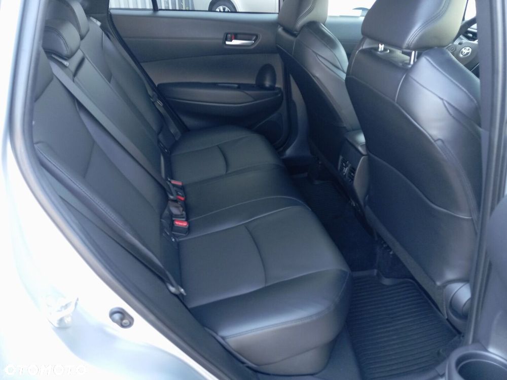 Toyota Corolla Cross 2.0 Hybrid Executive - 8