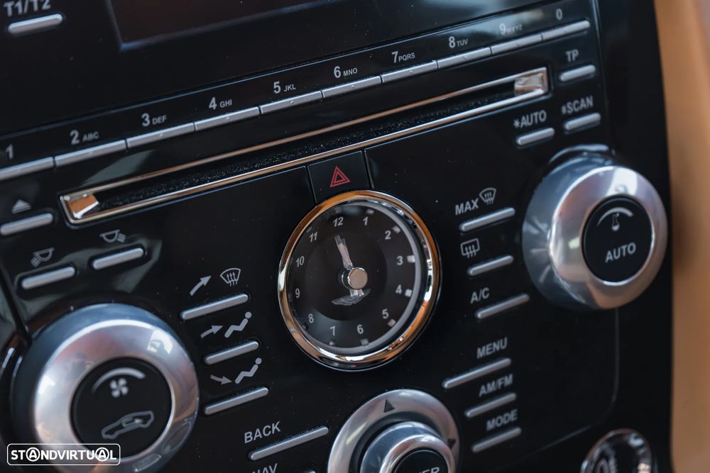 Aston Martin Rapide V12 Touchtronic 2 S - 31