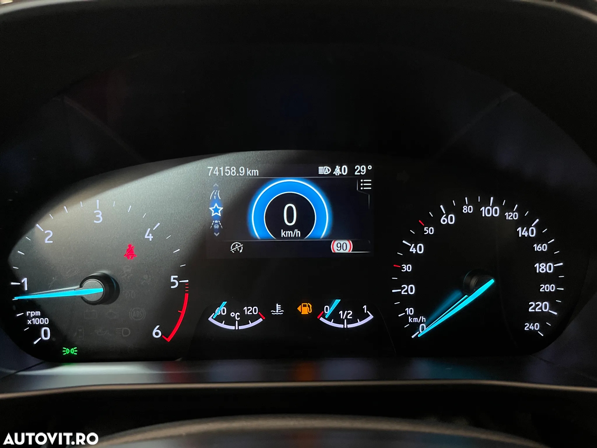 Ford Focus 1.5 EcoBlue ST-Line - 27