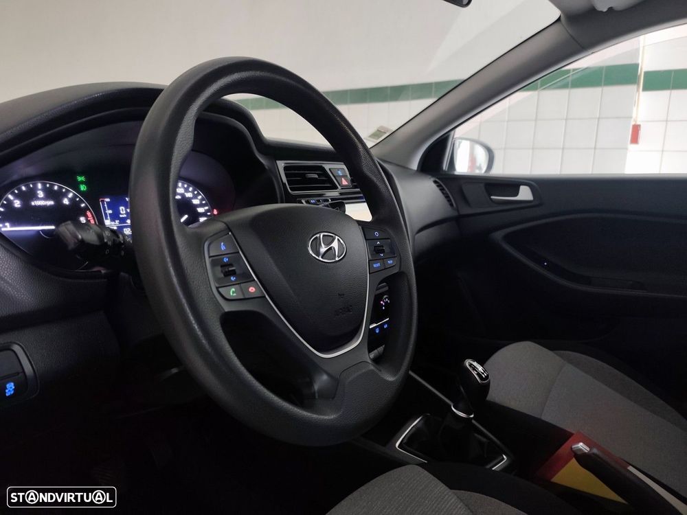 Hyundai i20 1.1 CRDi Blue Access+Bluetooth+Comandos no Volante - 17