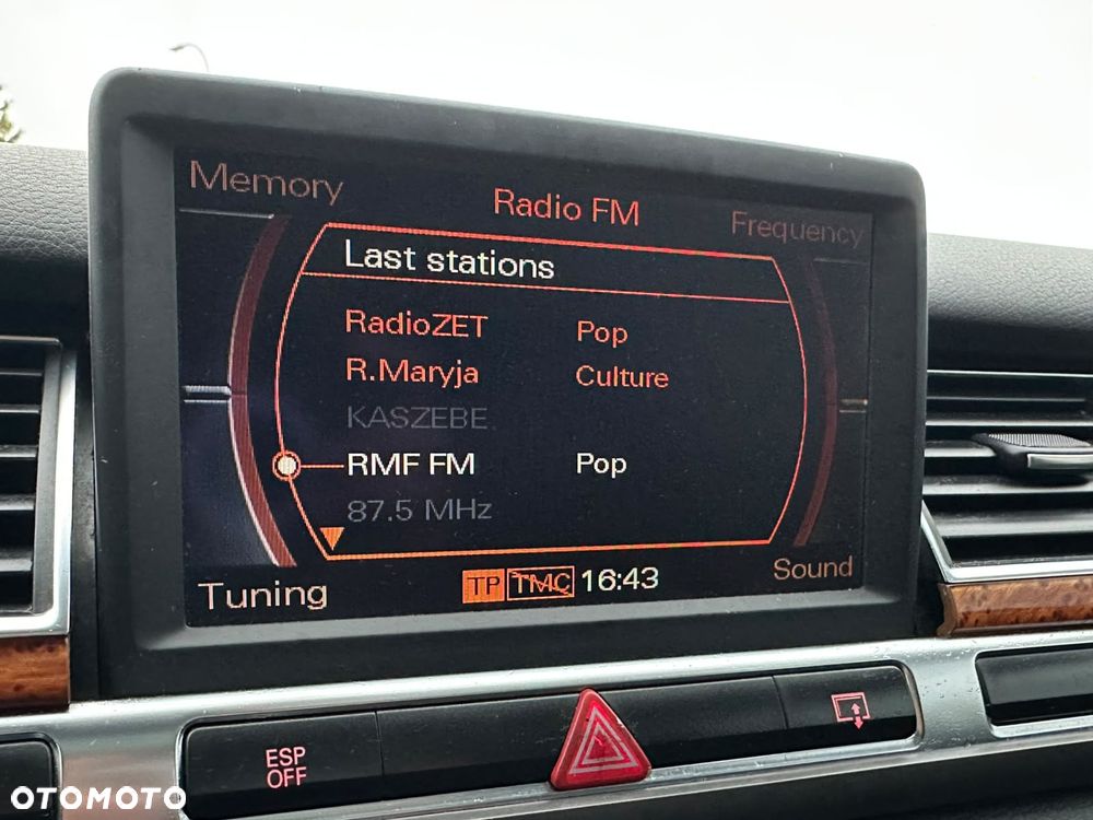 Audi A8 4.2 Quattro - 27
